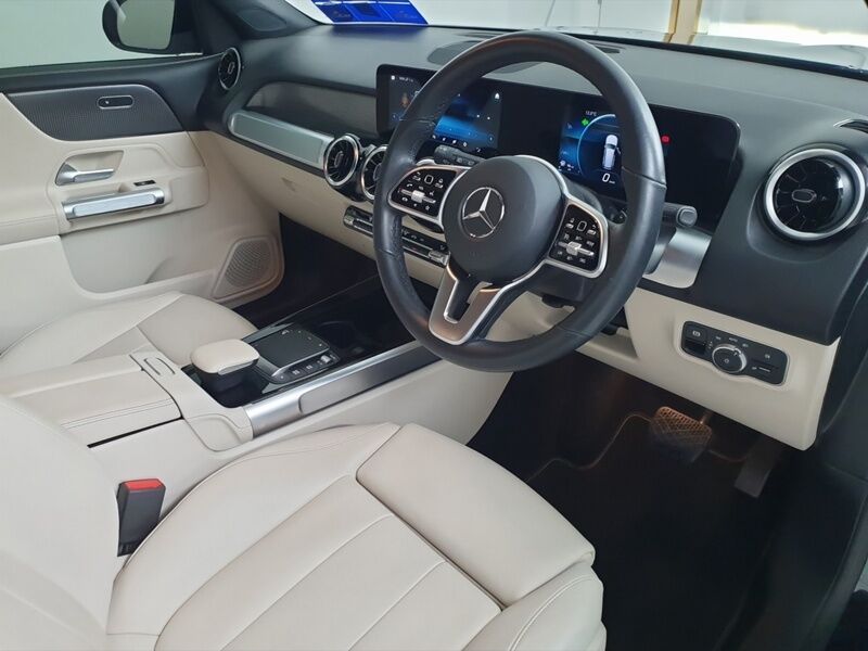 More views of Mercedes-Benz GLB