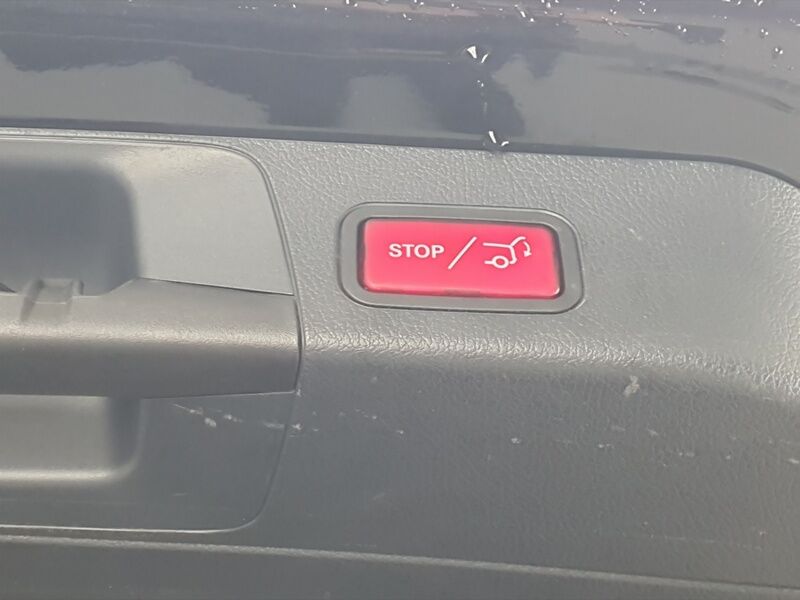 More views of Mercedes-Benz GLB