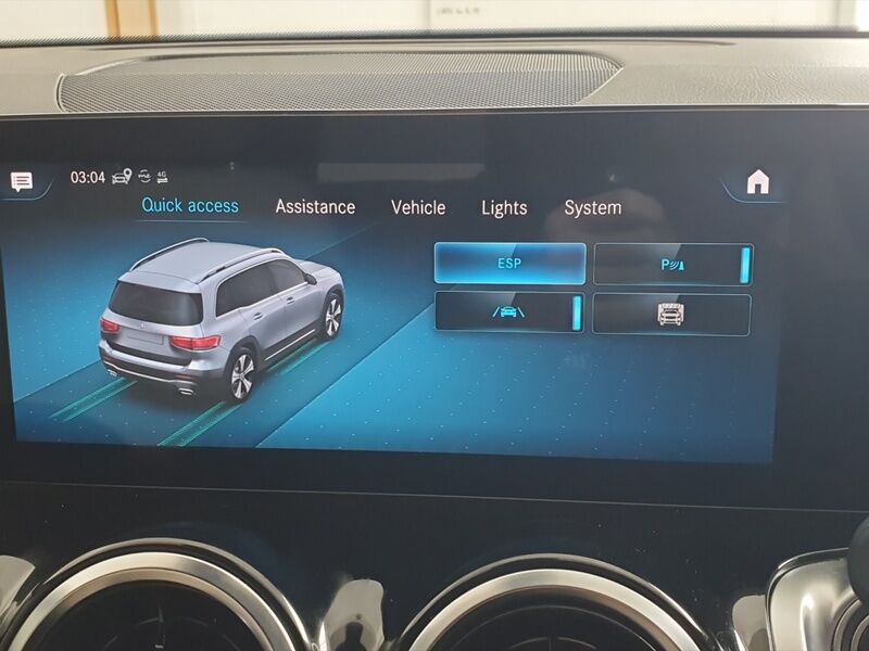 More views of Mercedes-Benz GLB