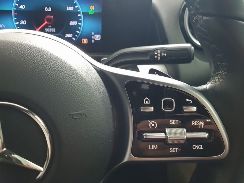 More views of Mercedes-Benz GLB