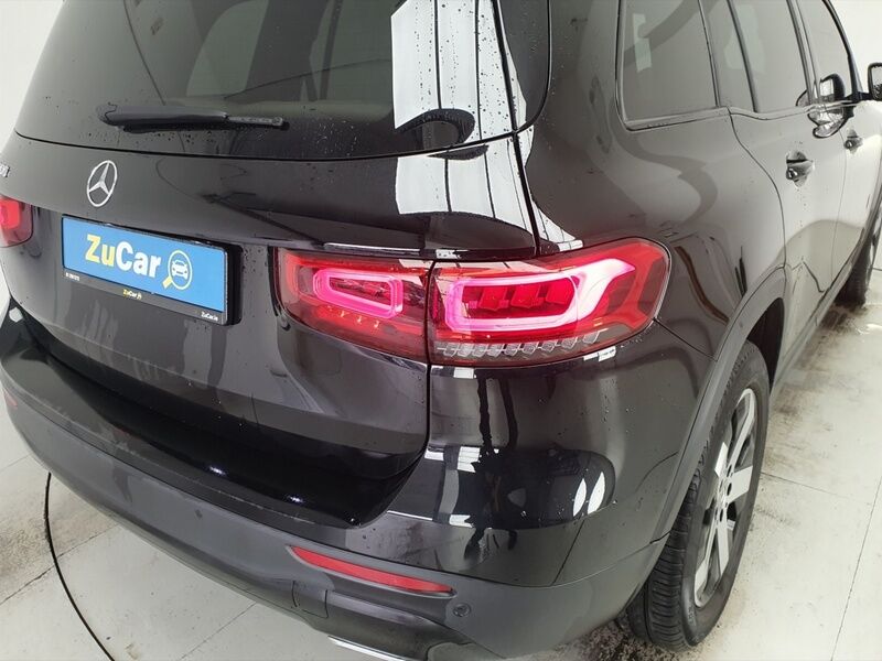 More views of Mercedes-Benz GLB