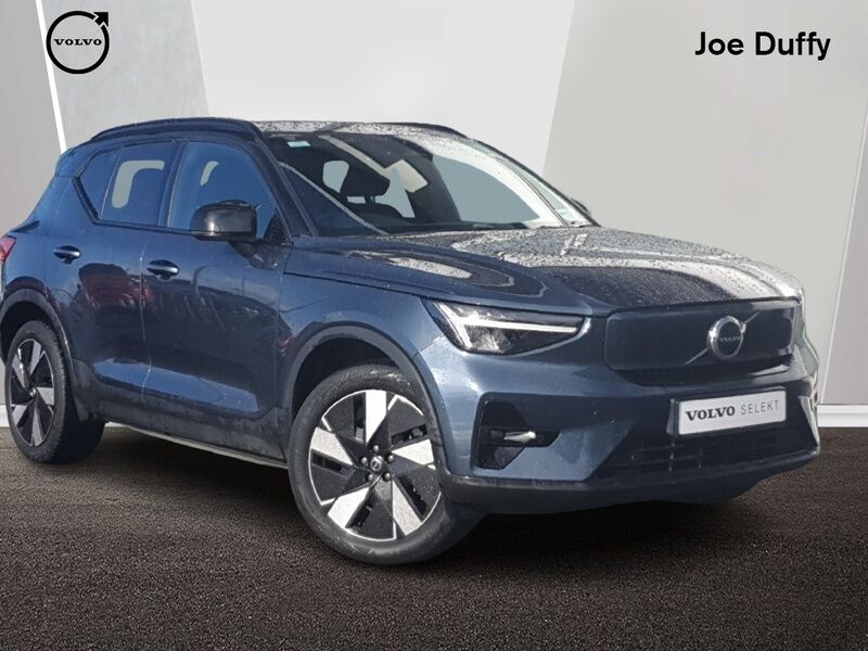 More views of Volvo EX40