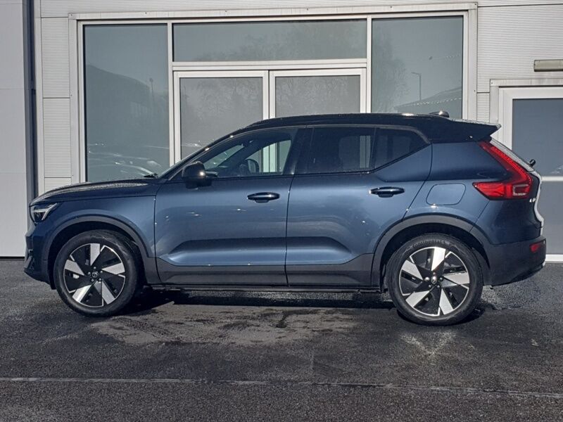 More views of Volvo EX40