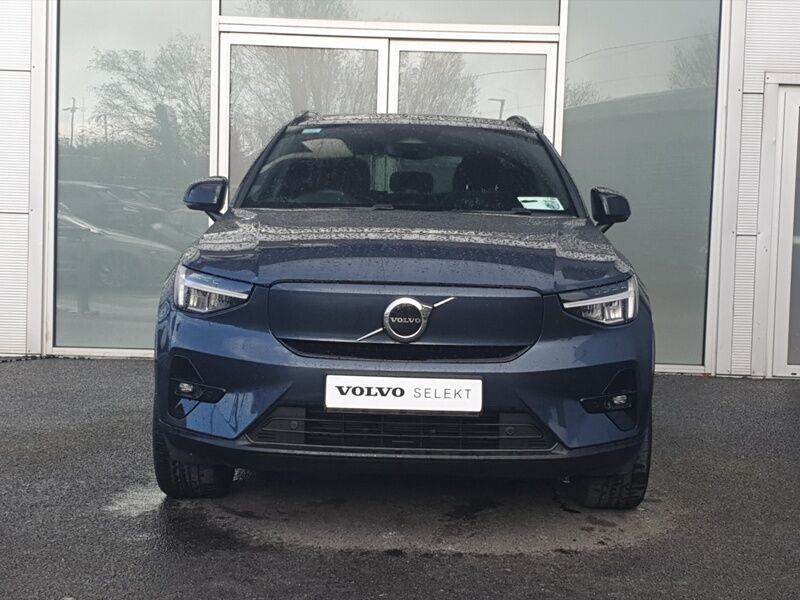 More views of Volvo EX40