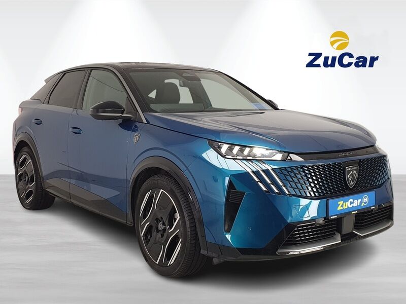 More views of Peugeot 3008