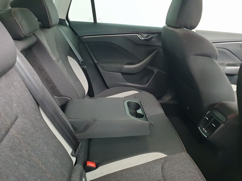 More views of Skoda Kamiq