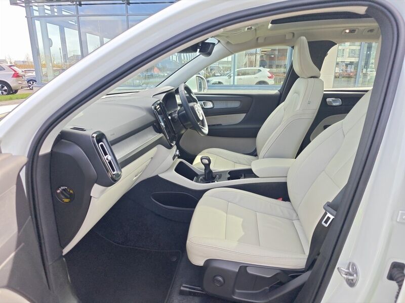 More views of Volvo XC40