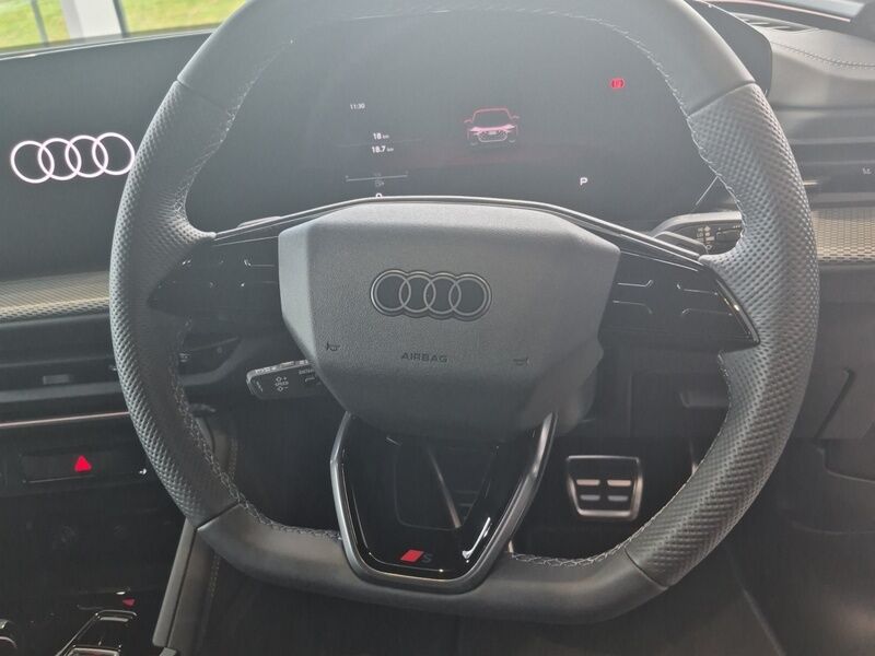 More views of Audi Q5