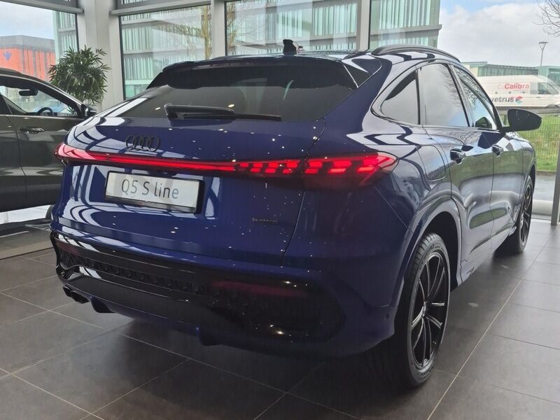 More views of Audi Q5