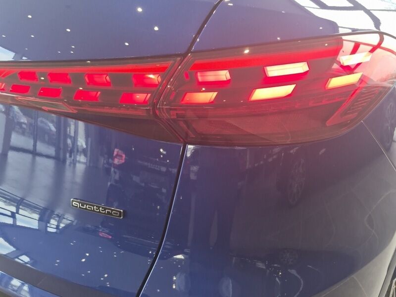 More views of Audi Q5