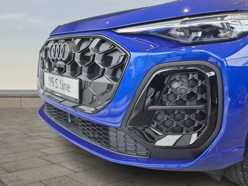 More views of Audi Q5