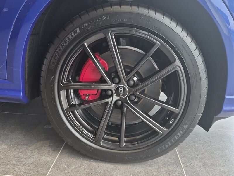 More views of Audi Q5