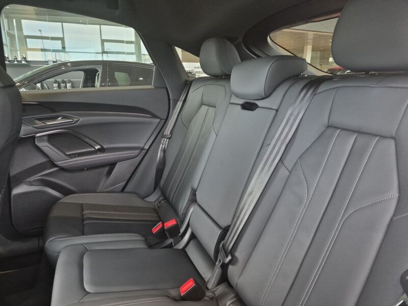 More views of Audi Q5