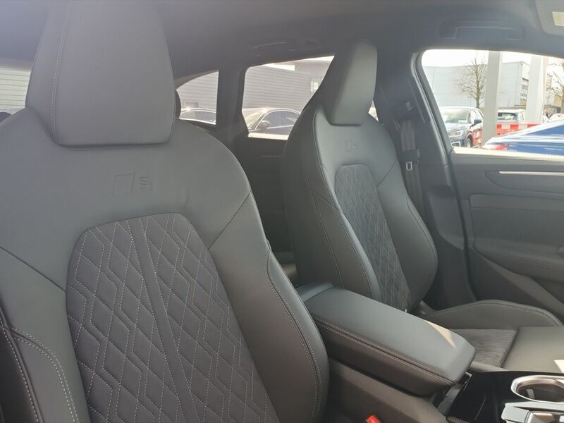 More views of Audi A6