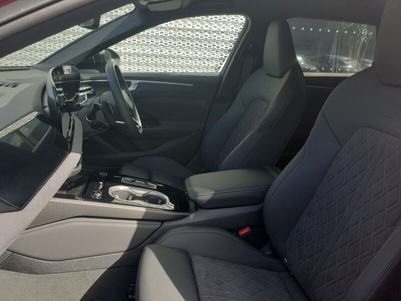 More views of Audi A6