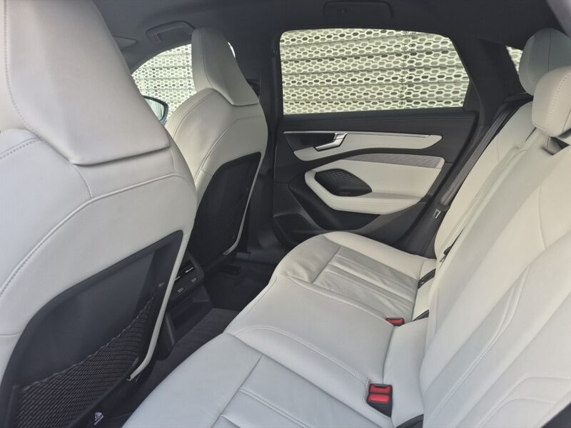 More views of Audi A6