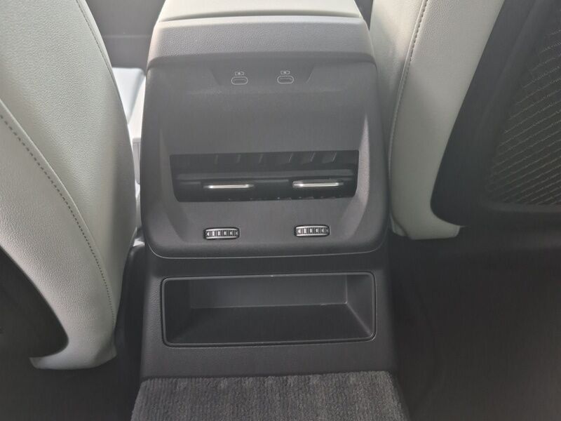 More views of Audi A6