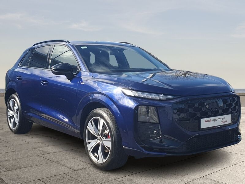 More views of Audi Q3