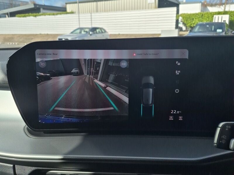 More views of Audi Q3