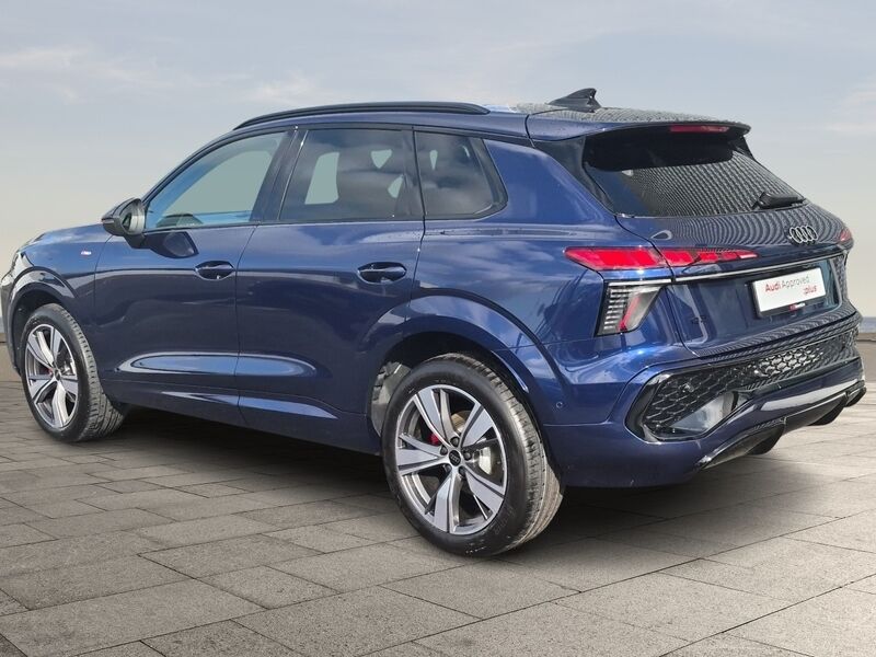 More views of Audi Q3