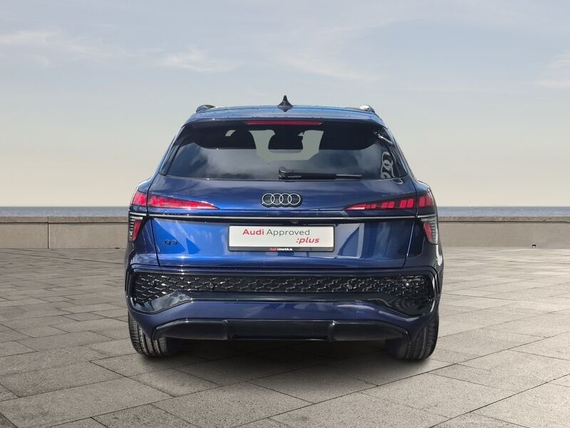 More views of Audi Q3