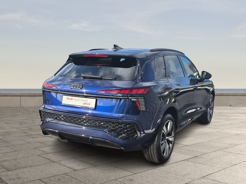 More views of Audi Q3