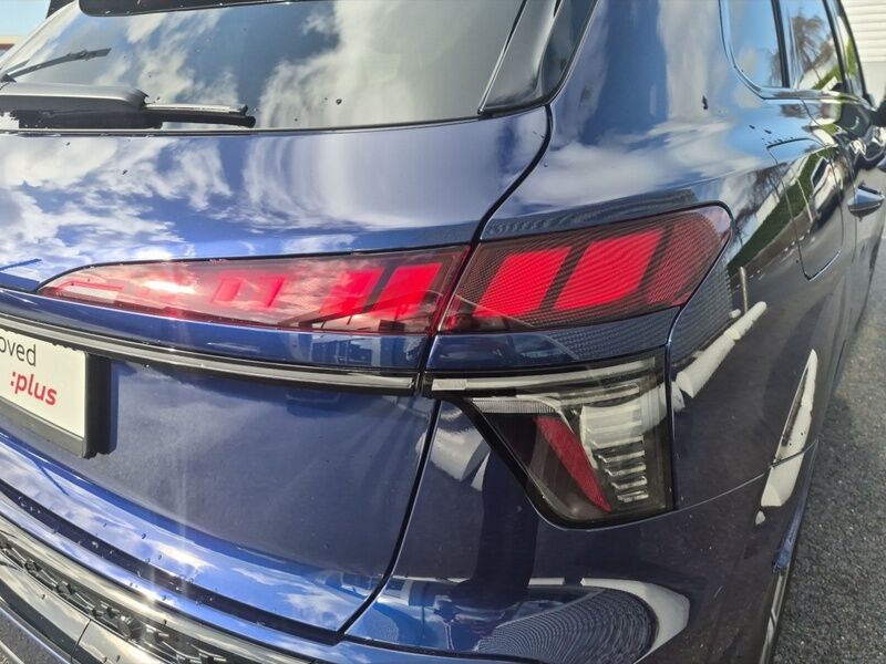More views of Audi Q3