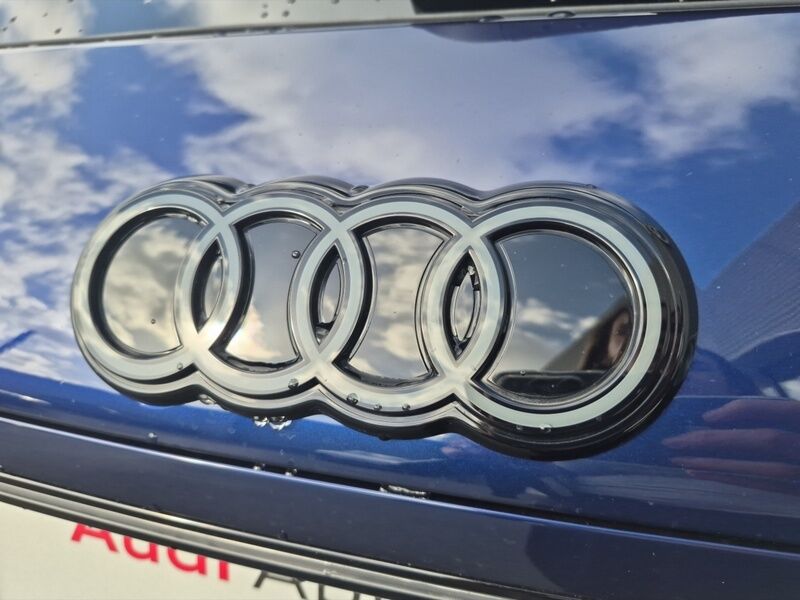 More views of Audi Q3