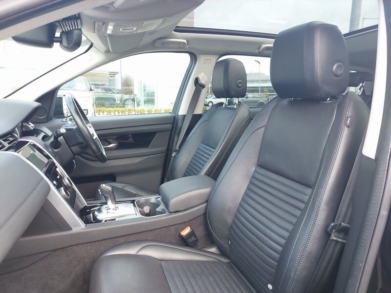 More views of Land Rover Discovery Sport