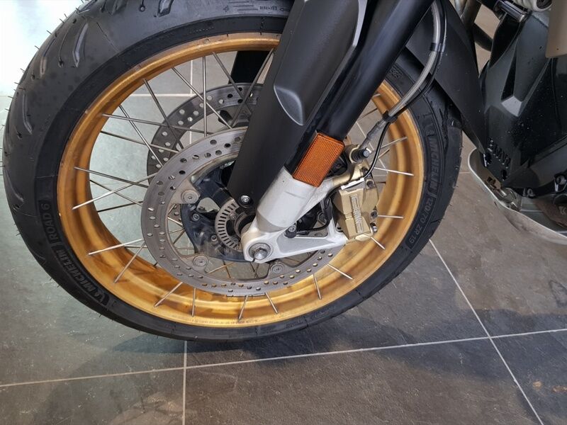 More views of BMW R 1250