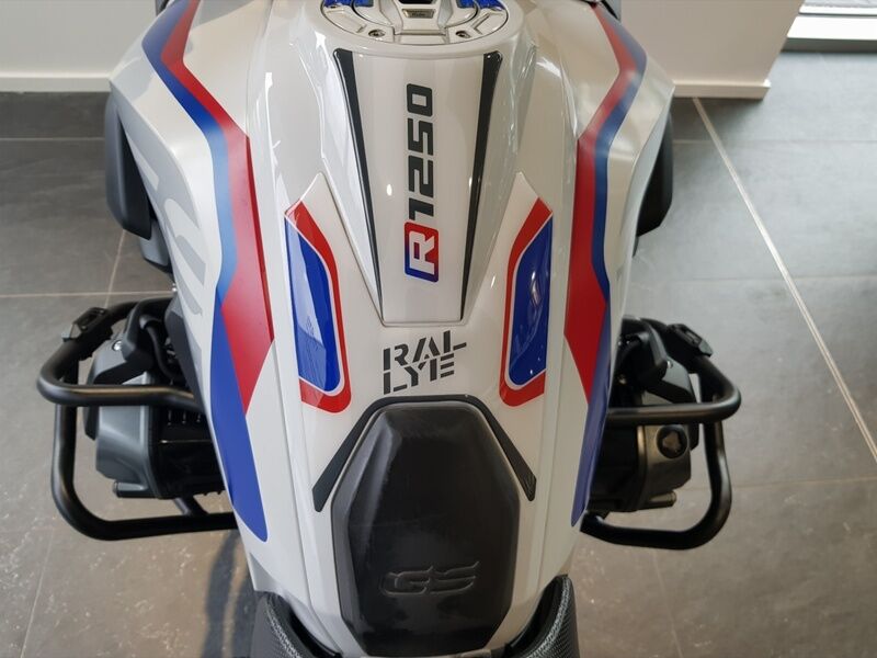 More views of BMW R 1250