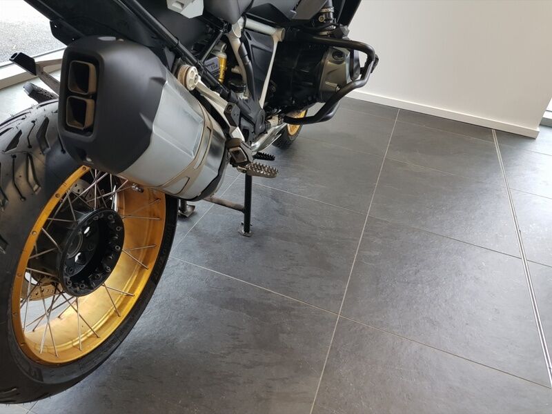 More views of BMW R 1250