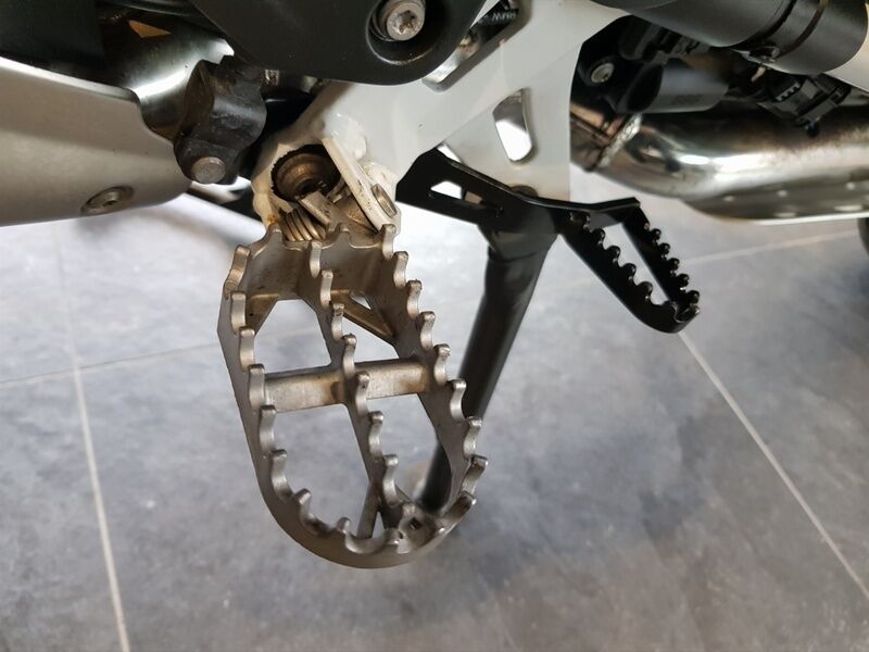 More views of BMW R 1250