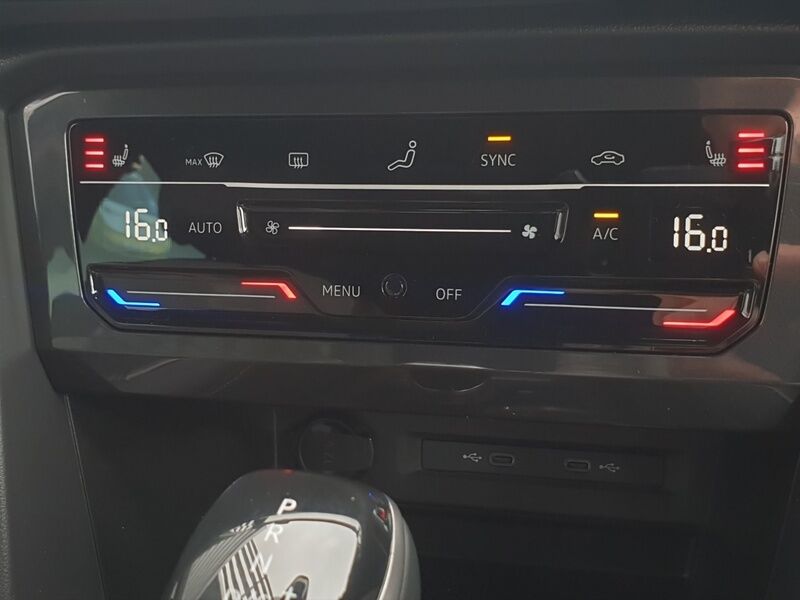 More views of Volkswagen Tiguan