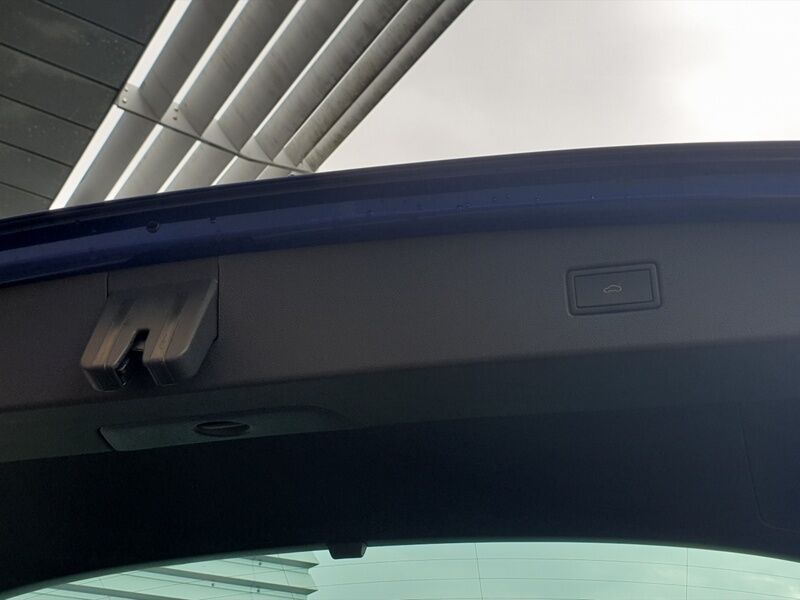 More views of Volkswagen Tiguan