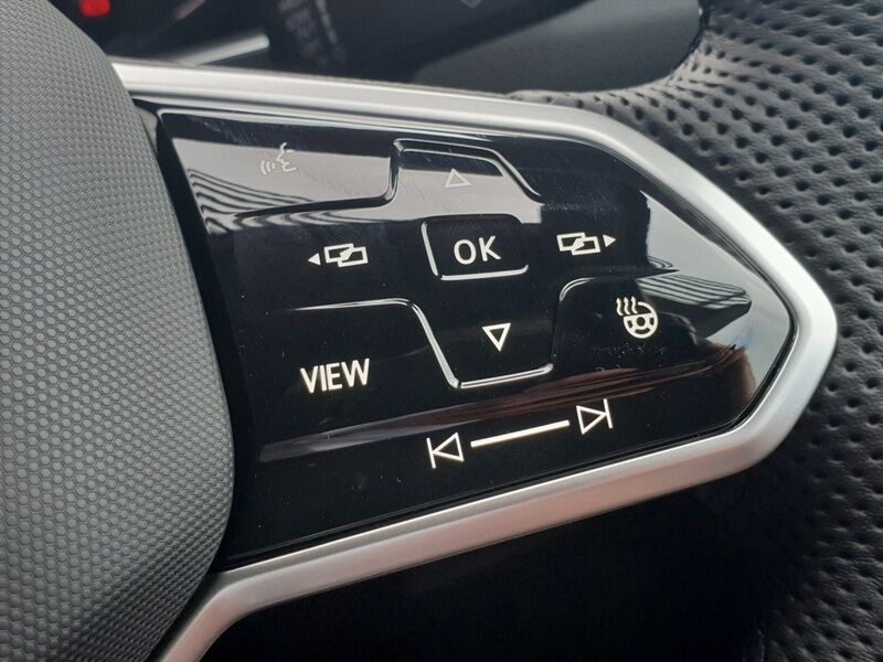 More views of Volkswagen Tiguan