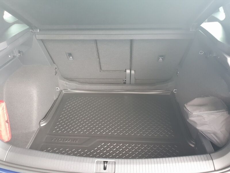 More views of Volkswagen Tiguan