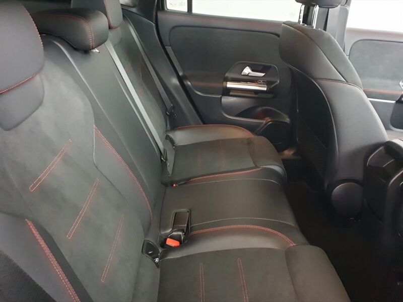 More views of Mercedes-Benz GLA