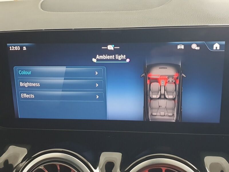 More views of Mercedes-Benz GLA