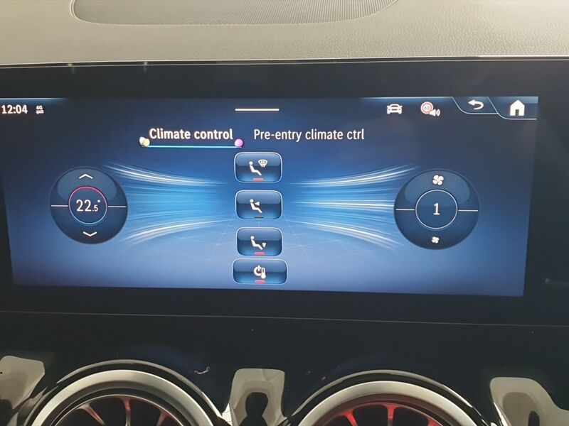 More views of Mercedes-Benz GLA