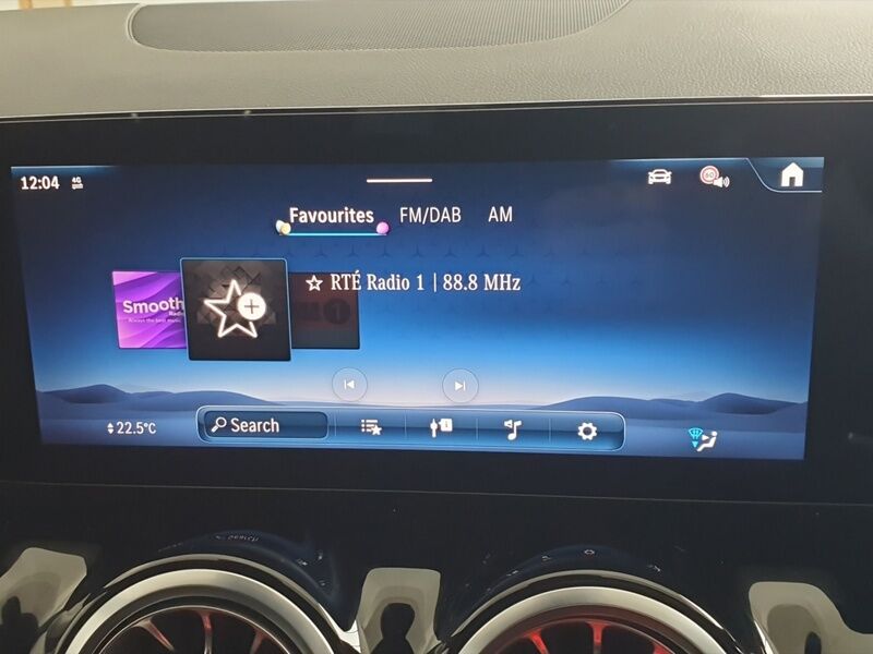 More views of Mercedes-Benz GLA