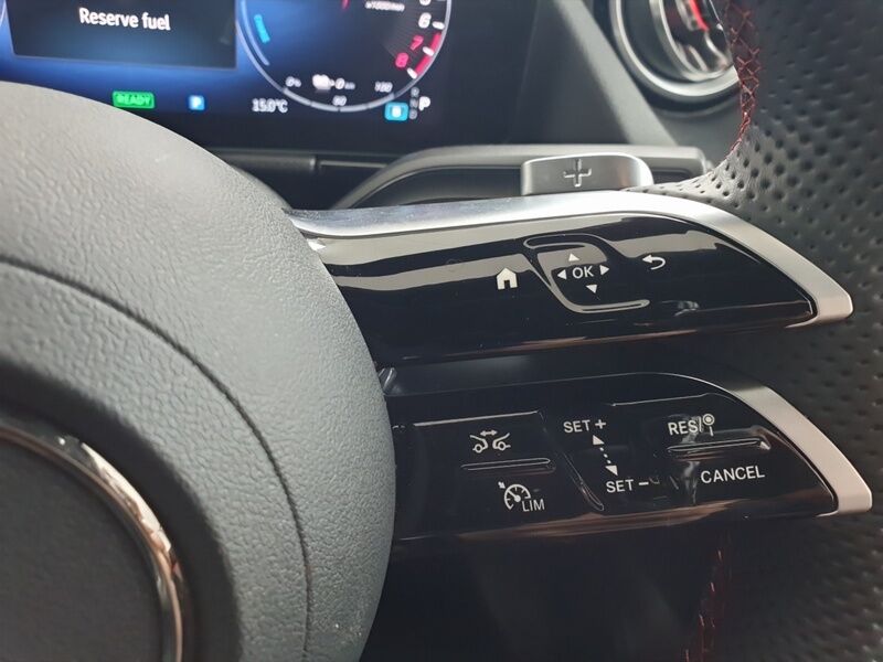 More views of Mercedes-Benz GLA