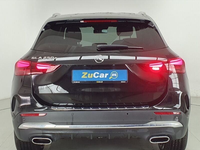 More views of Mercedes-Benz GLA