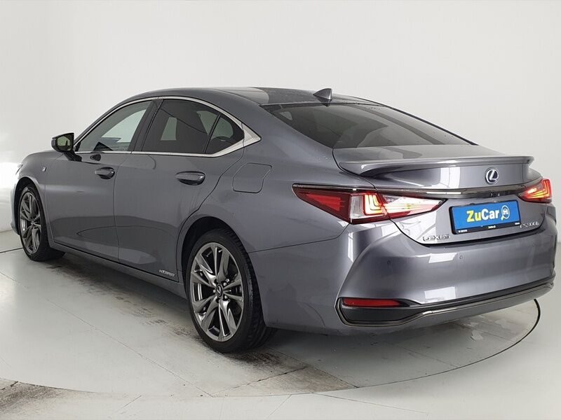 More views of Lexus ES