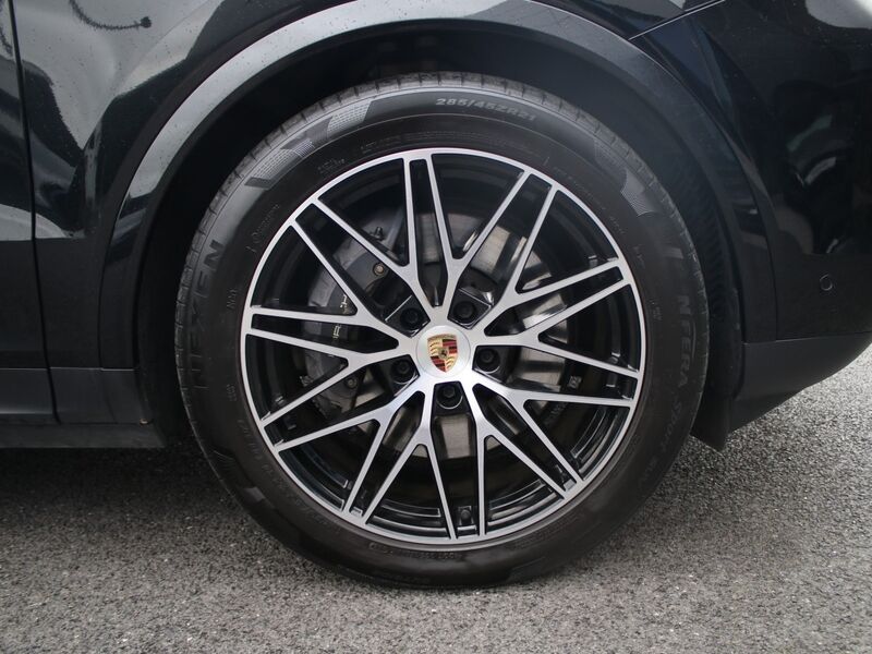 More views of Porsche Cayenne