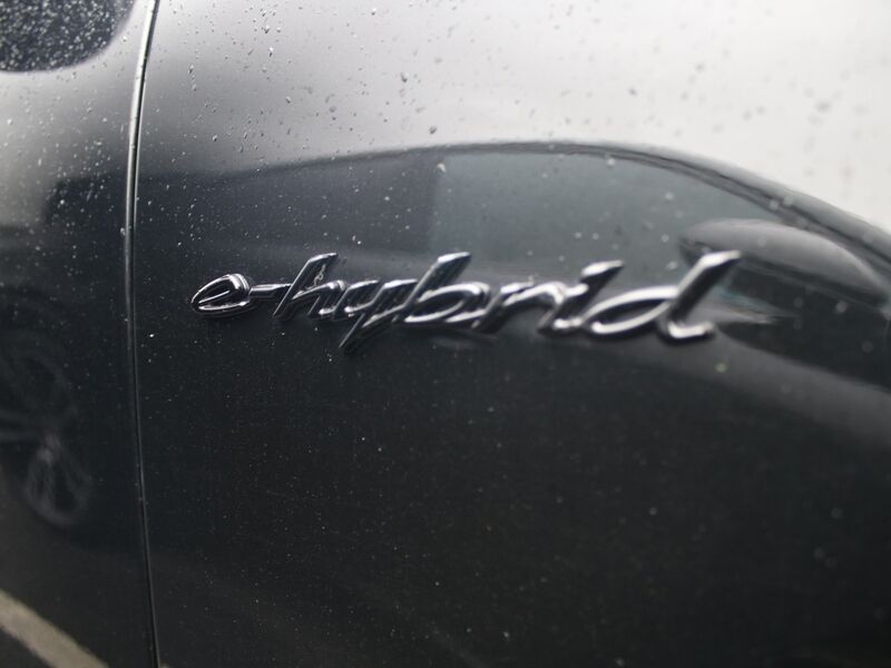 More views of Porsche Cayenne