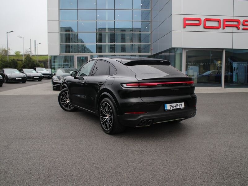 More views of Porsche Cayenne