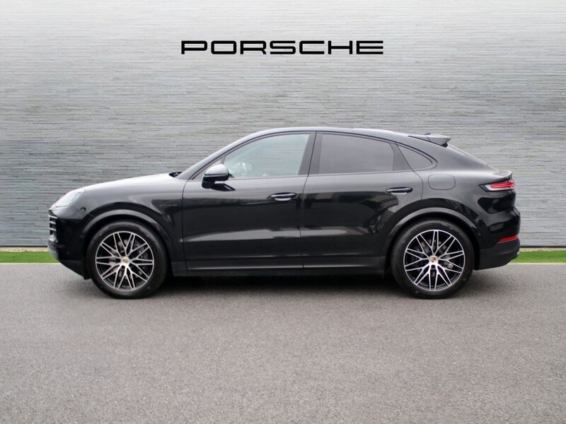 More views of Porsche Cayenne