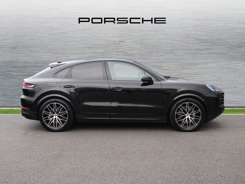 More views of Porsche Cayenne