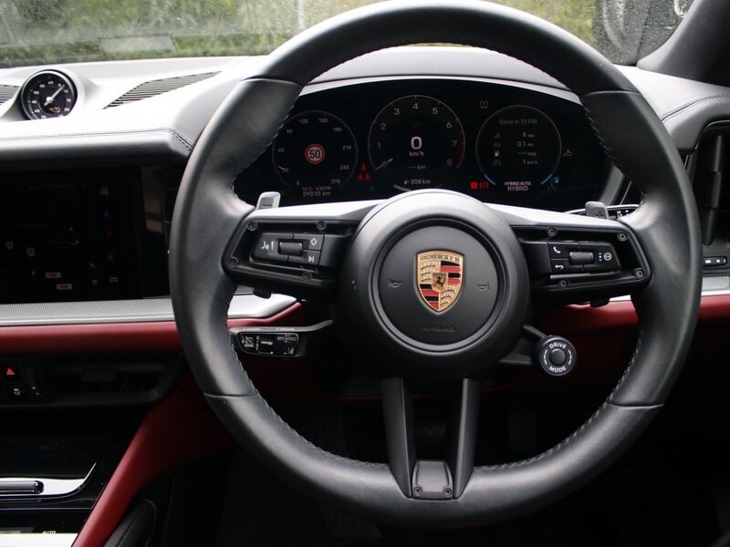 More views of Porsche Cayenne